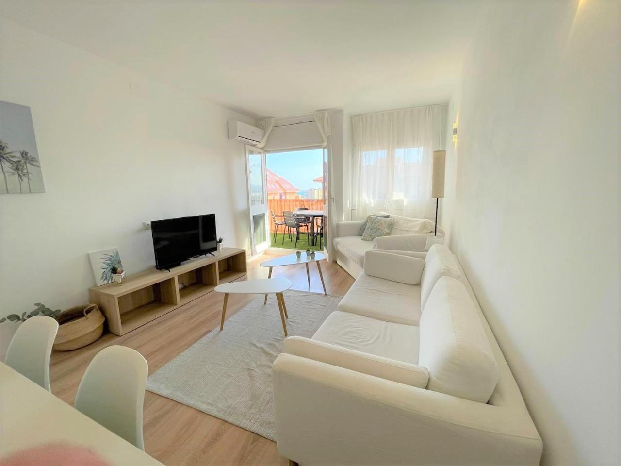 Apartamento Apartamento Con Piscina Y Gran Terraza Con Vistas - Muy Cerca De La Playa, El Centro Y La Estacion Vilassar De Mar Exterior foto
